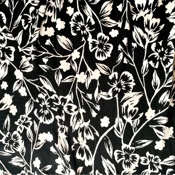 Old Navy Dress Size 3X Waist-Defined Plus-Size Wrap-Front Dress Black Floral - Picture 12 of 14